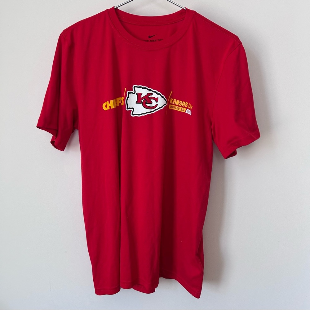 Nike Red Kansas City Chiefs Logo Short Sleeve Tee